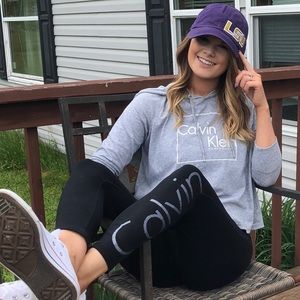 CALVIN KLIEN CROPPED HOODIE